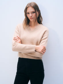 Cashmere Featherweight V Neck | Muted Camel