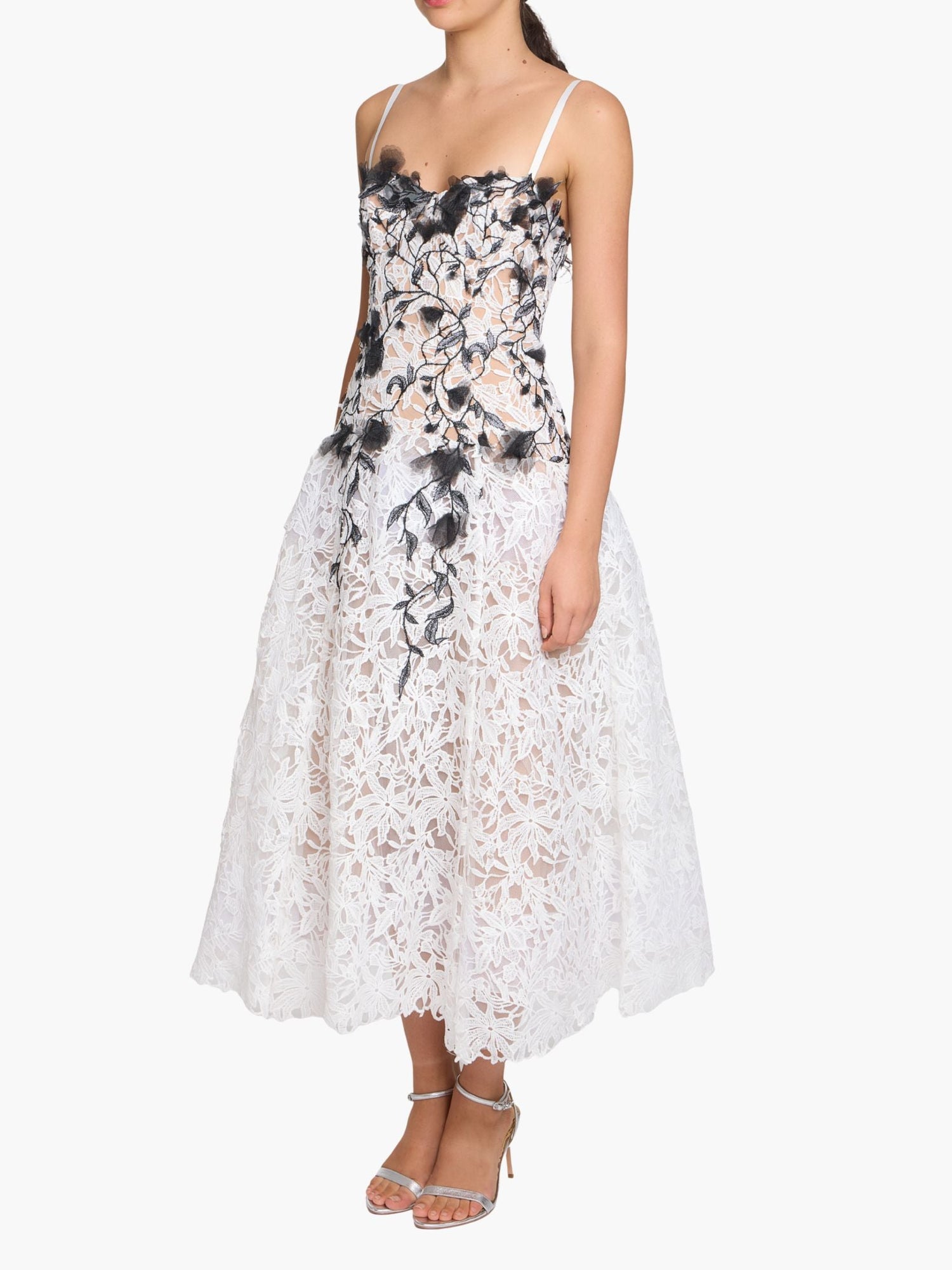 Vivarium Vines Lace Guipure A-line Midi Dress | Black/White