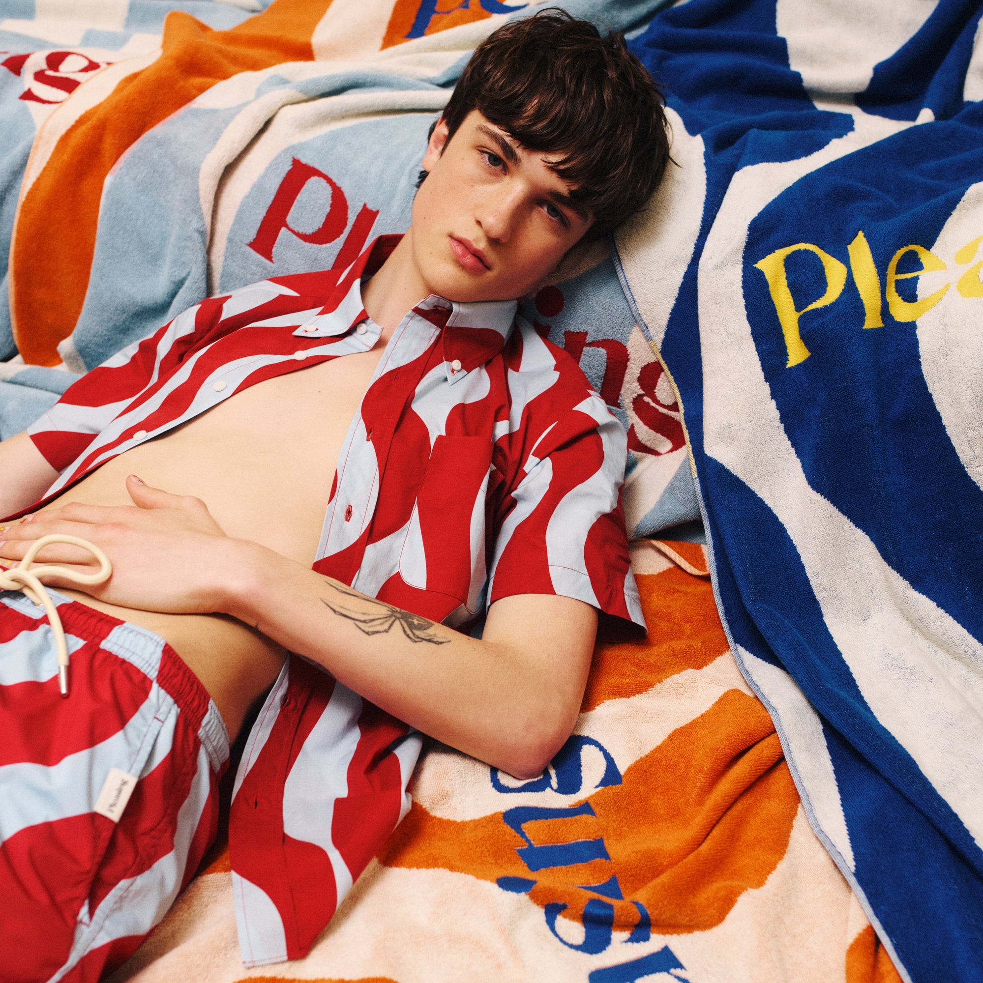 The Squiggle Short | Light Cherry Blue