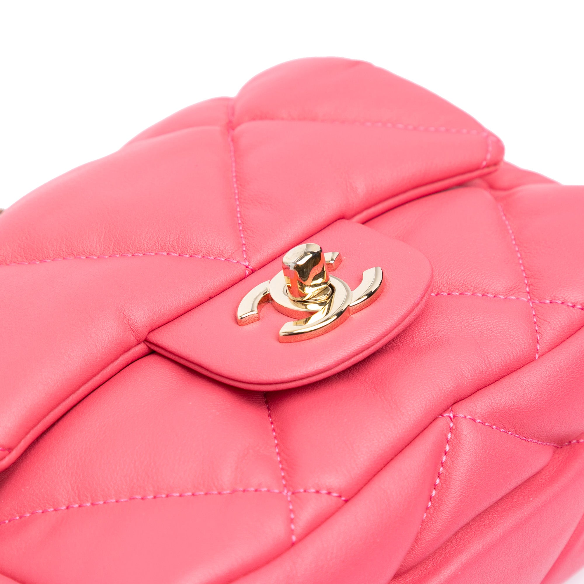 Chanel | Pre-Owned Mini Quilted Calfskin Bubbly Flap | Pink