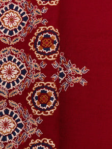 Embroidered Cashmere Scarf | Maroon