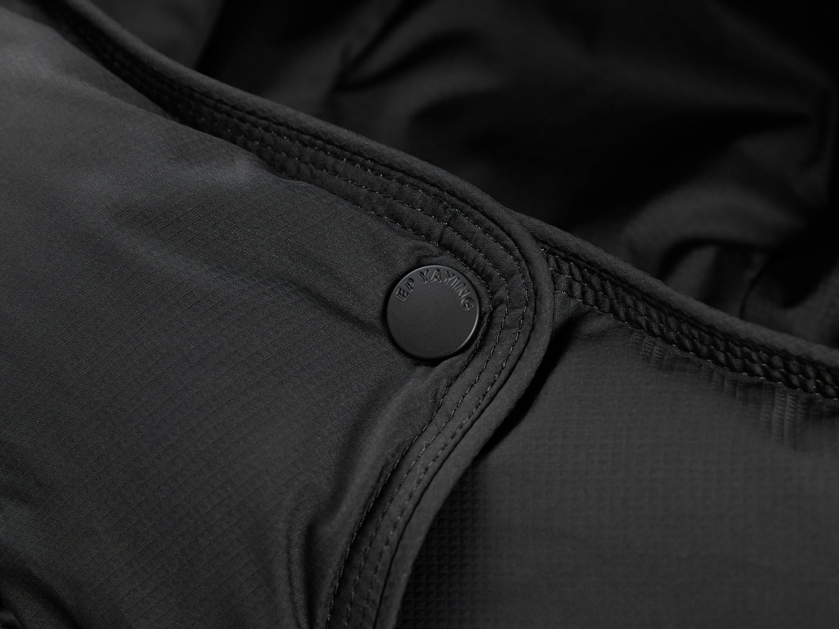 Goose Down Waist-Defining Slim-Fit Down Jacket | Black