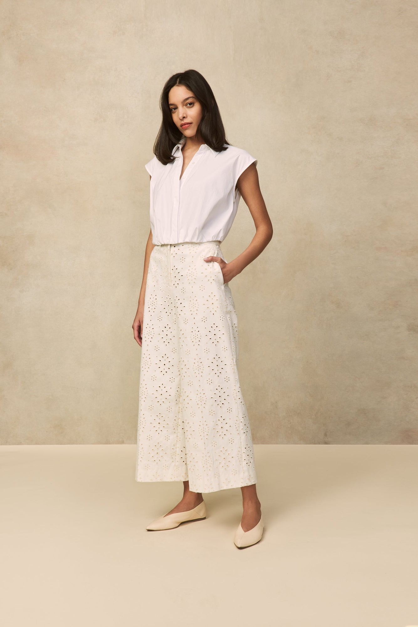 Cotton Eyelet Cropped Pant | Ivory