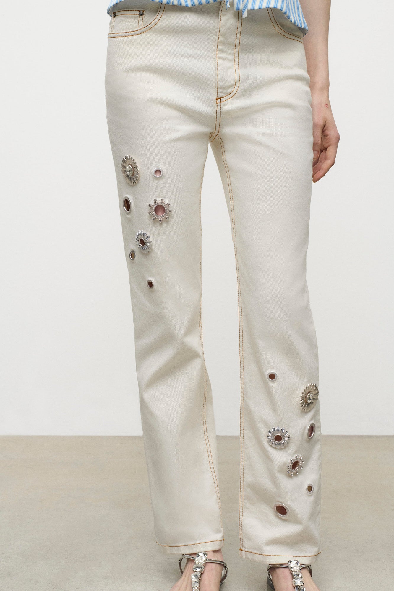 Crystal Grommet Straight Leg Jean | Cream