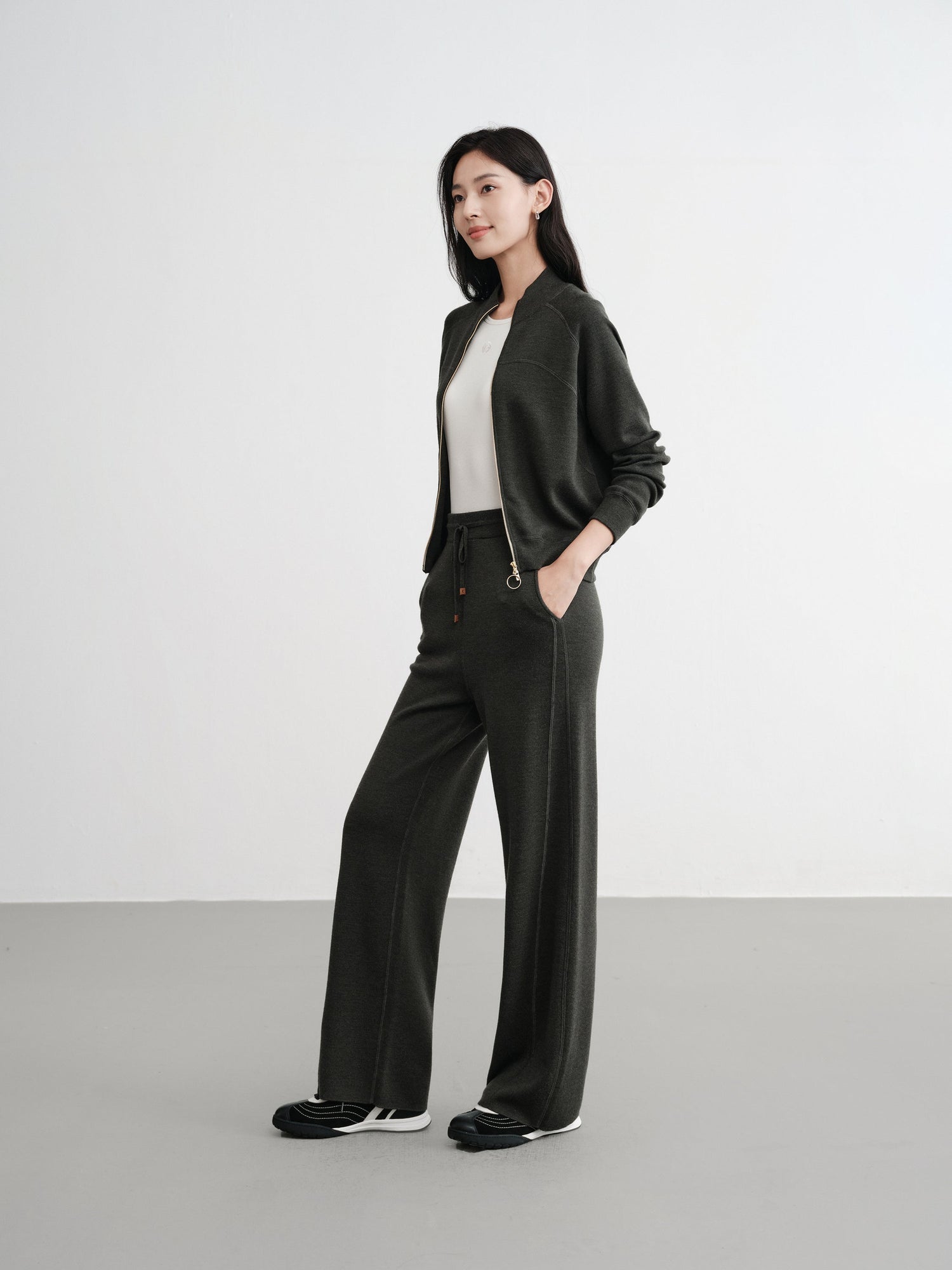 Worsted Wool Raglan Sleeve Straight Jacket | Green
