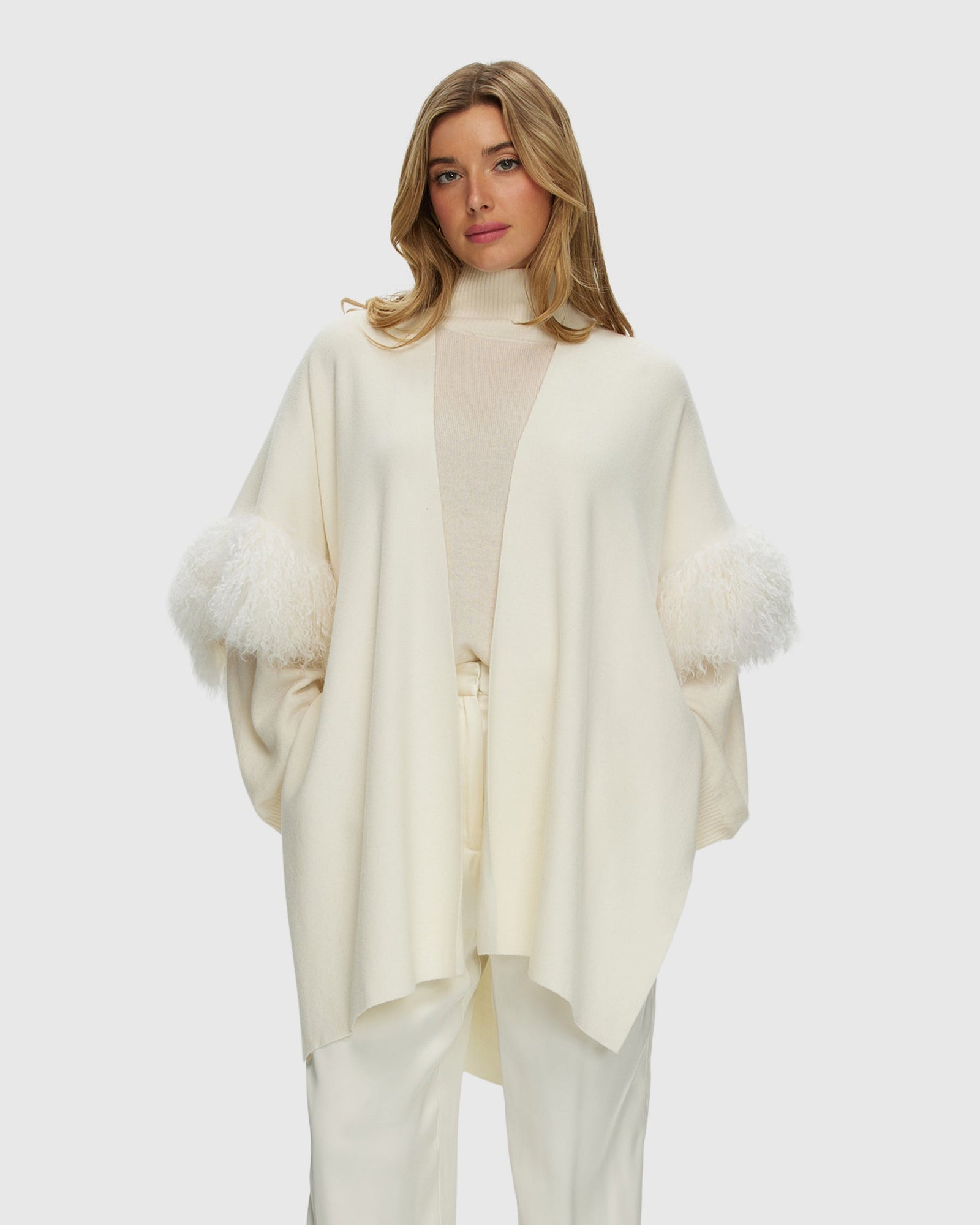 Knit Vest With Select Mongolian Shearling Lamb Trim (Tg) | Ivory