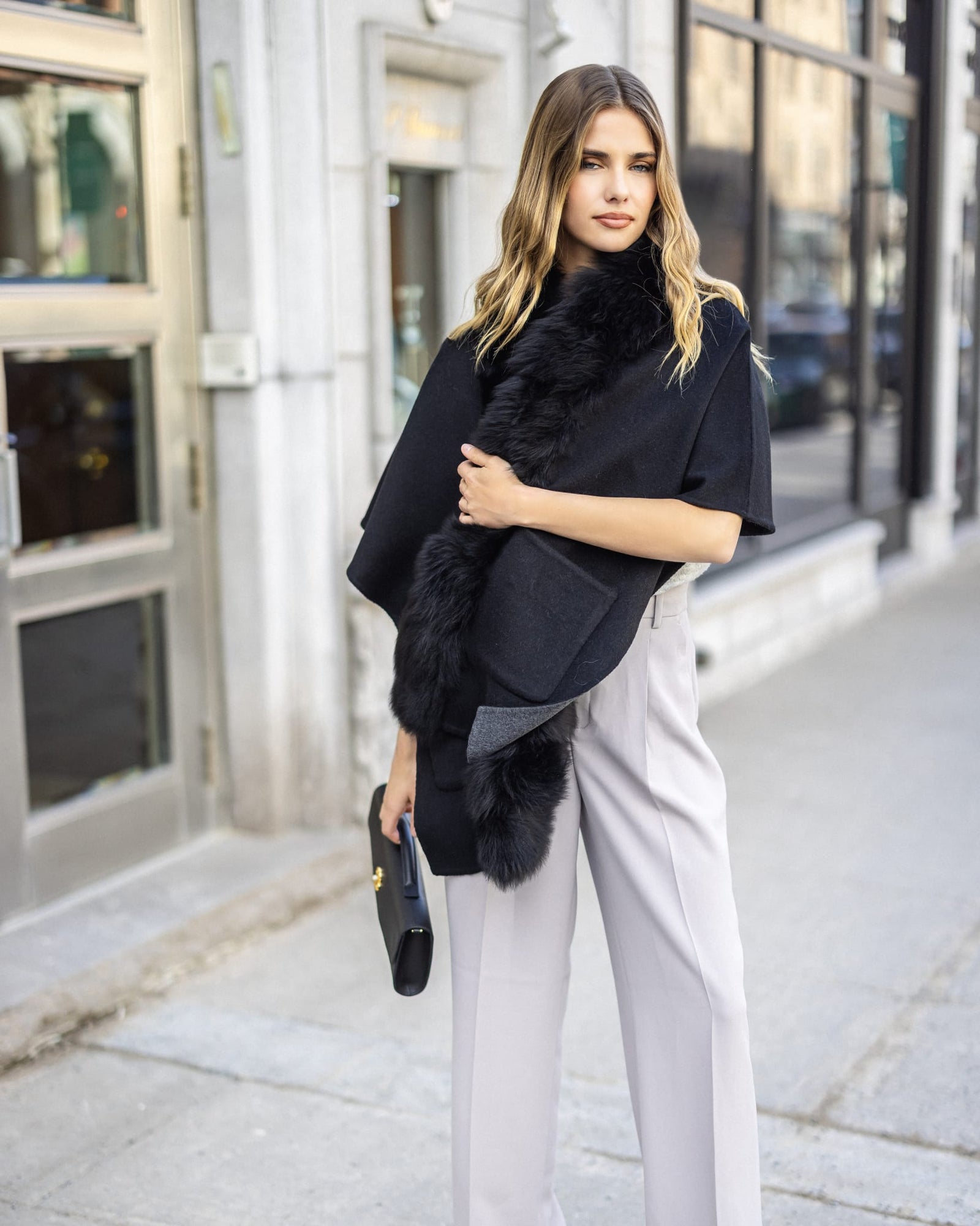 Reversible Loro Piana Cashmere & Wool Shawl With Merinillo Shearling Lamb Trim | Black/Anthracite