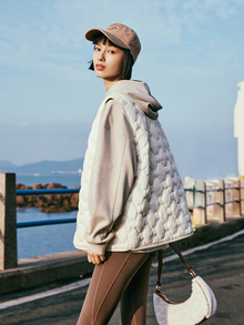 Duck Down Puffer Vest | White