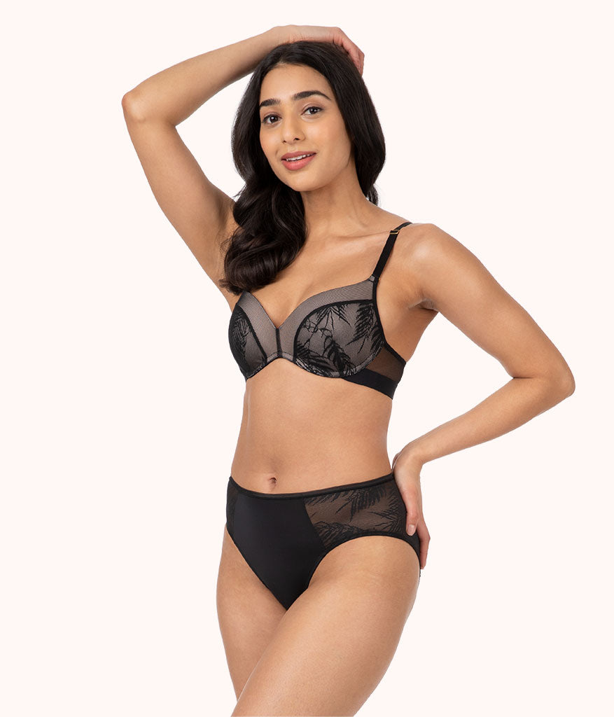 The Smooth Lace No-Wire Push-Up Bra | Jet Black x Soft Pink