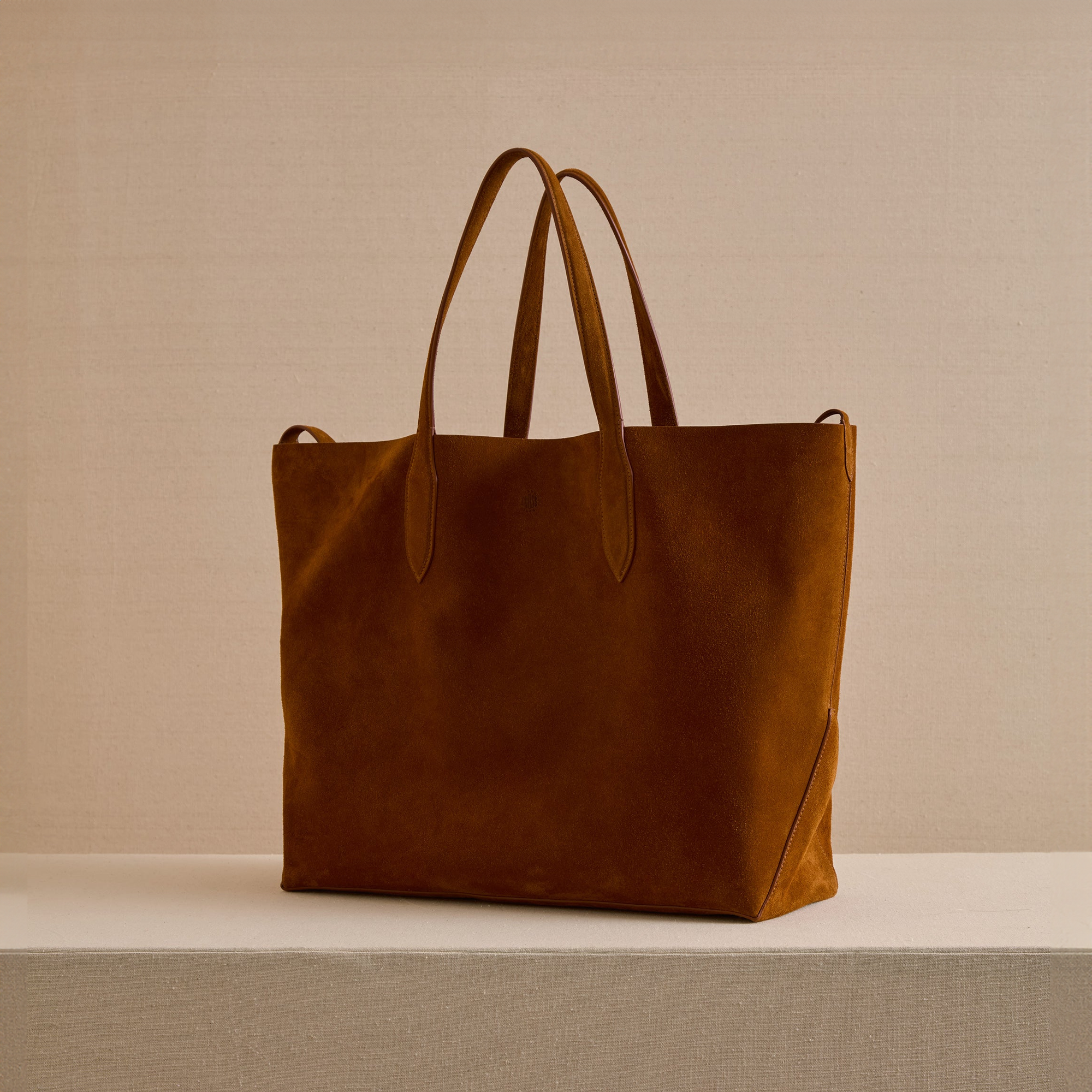 Eleanor 42 | Suede Honey
