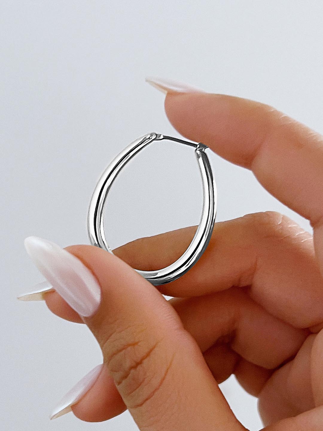 Silver Hoop Earrings - Cuidado Silver | Rhodium on Brass