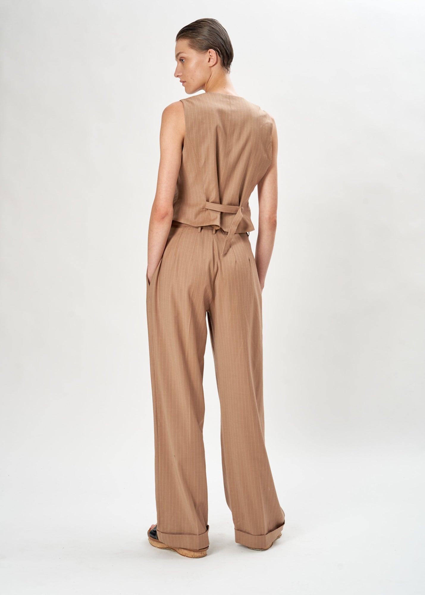 Foxy Vest | Tan