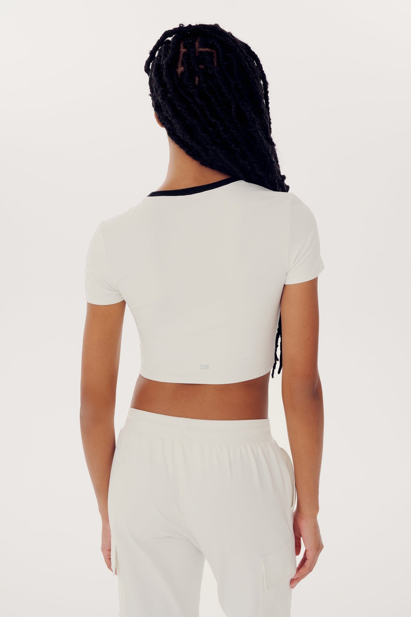 Airweight S/S Crop | White x Black