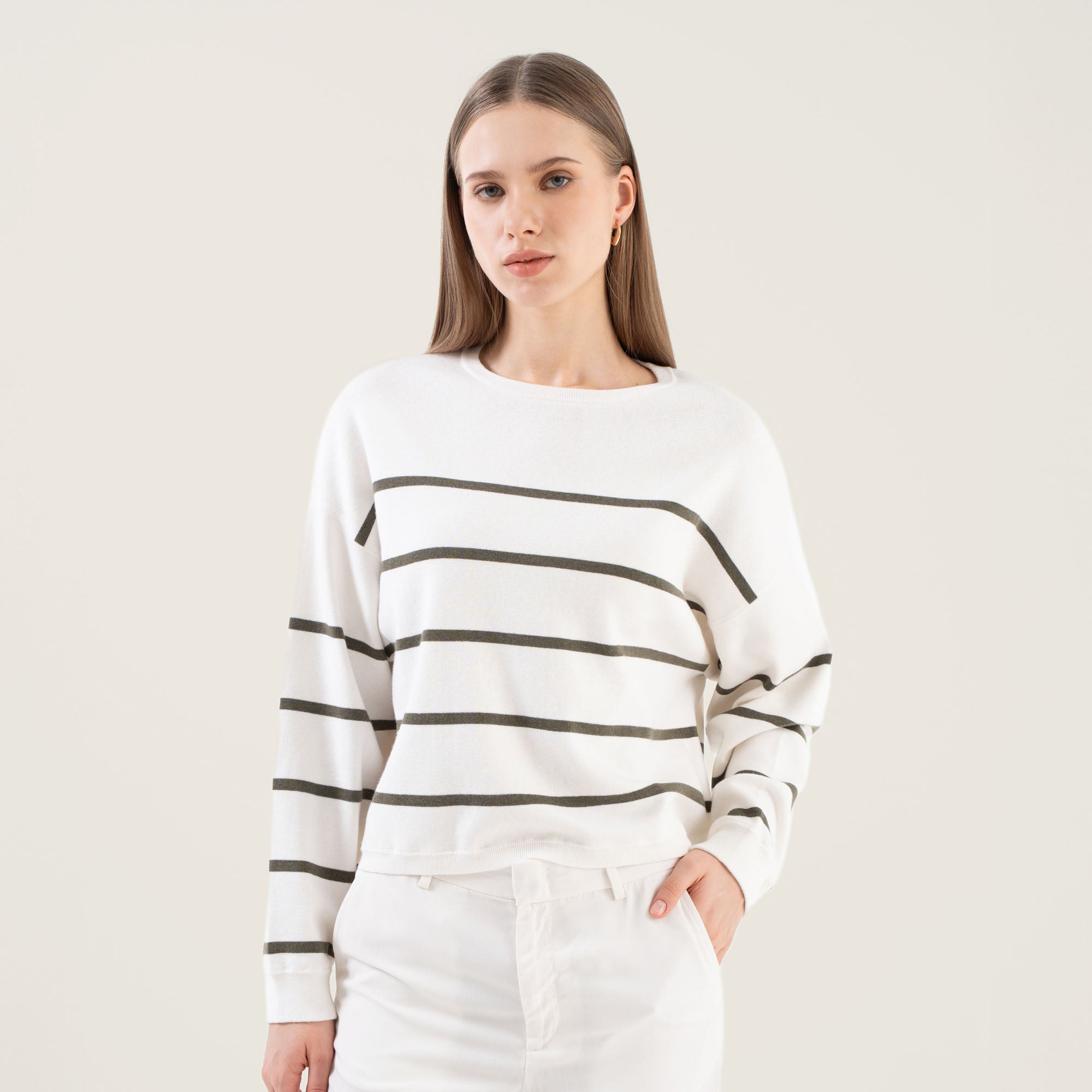 Womens | Florence Featherlight Relaxed Sweater | Vetiver/Ecru