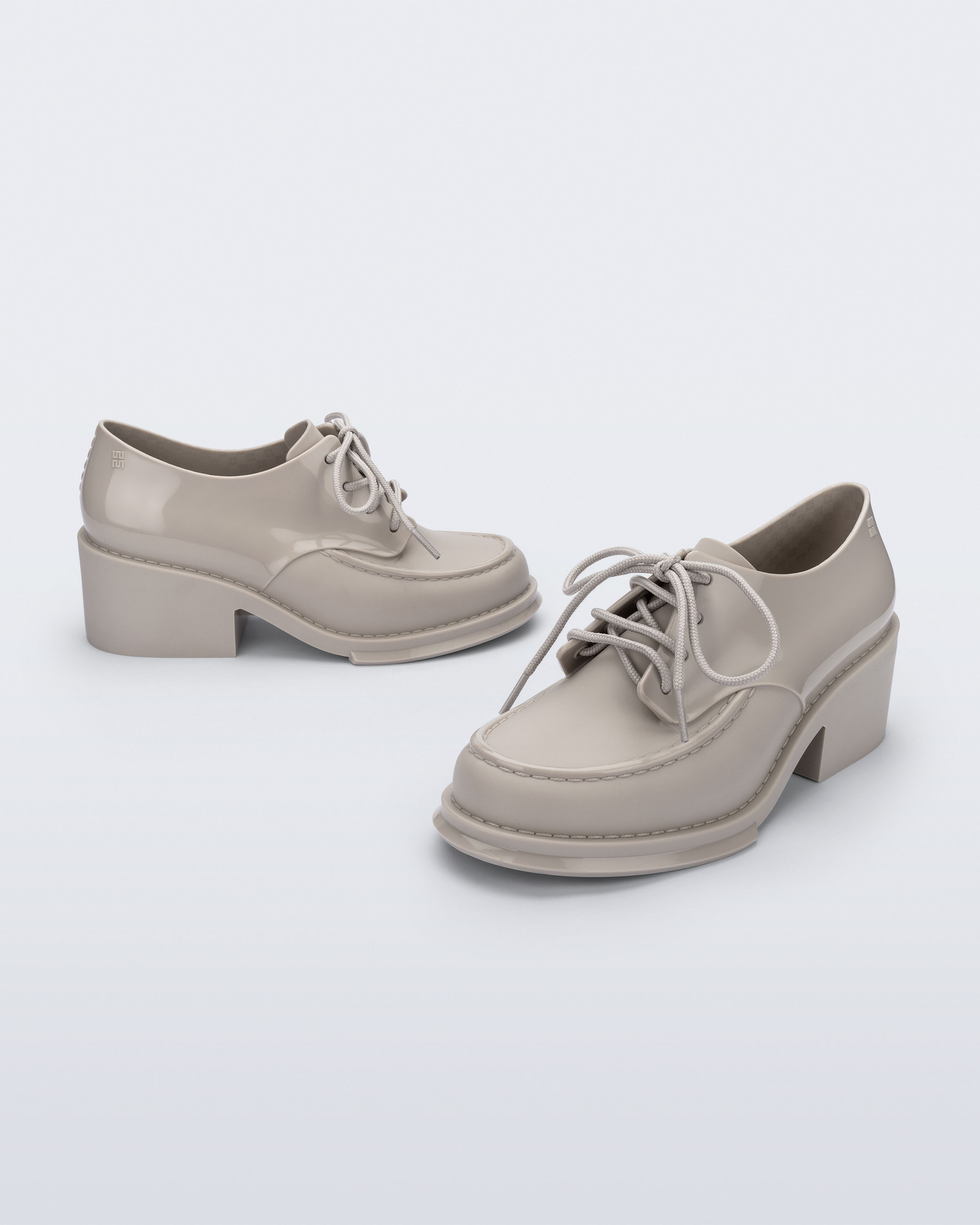 Tailor Closed | Beige