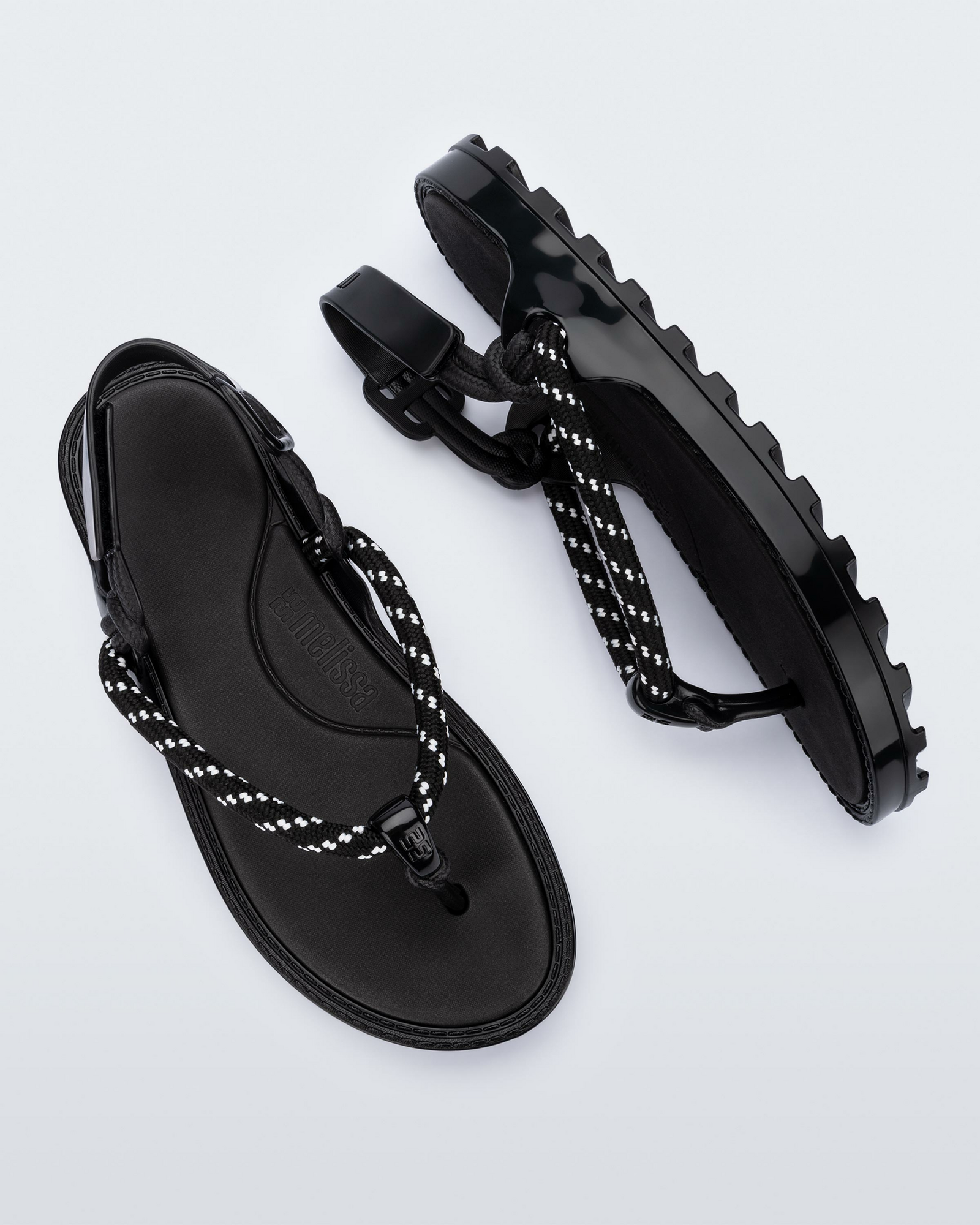 Bond Sandal | Black/White