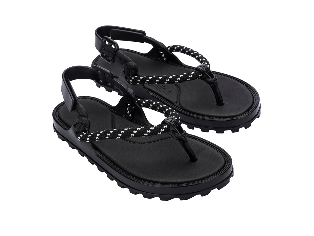 Bond Sandal | Black/White