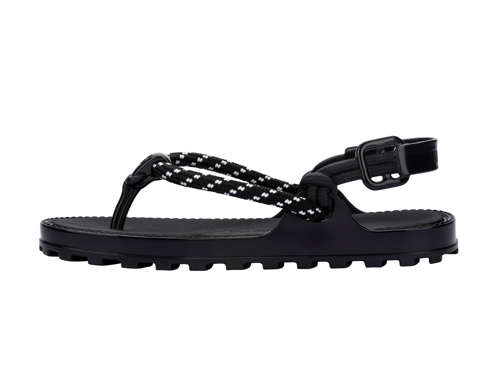 Bond Sandal | Black/White