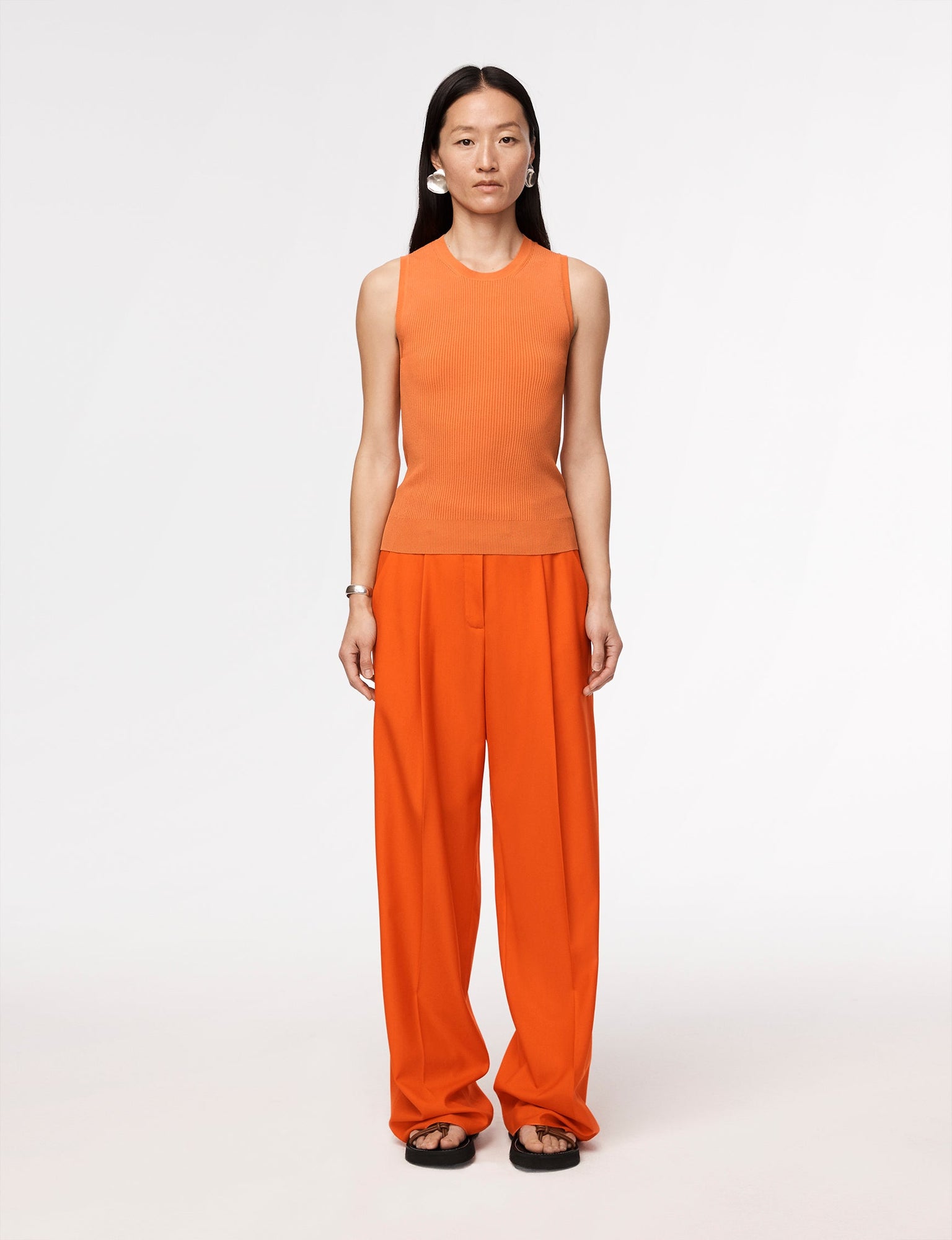 color:tangerine
