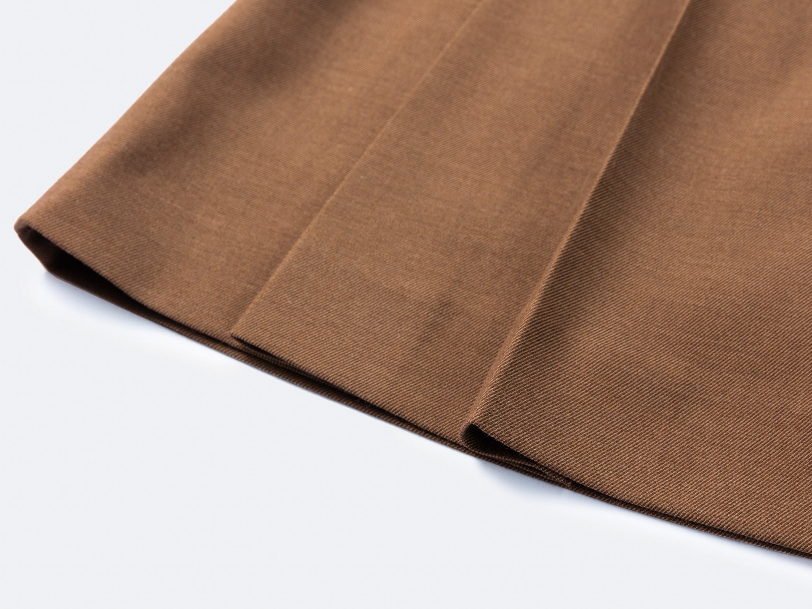Asymmetric Pleated Mimiskirt | Brown