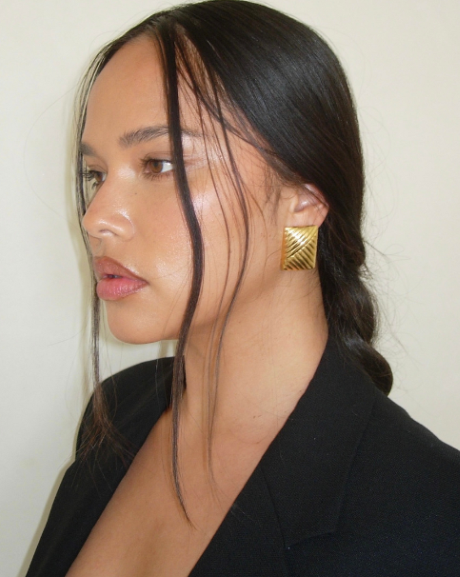 Lined | Gold