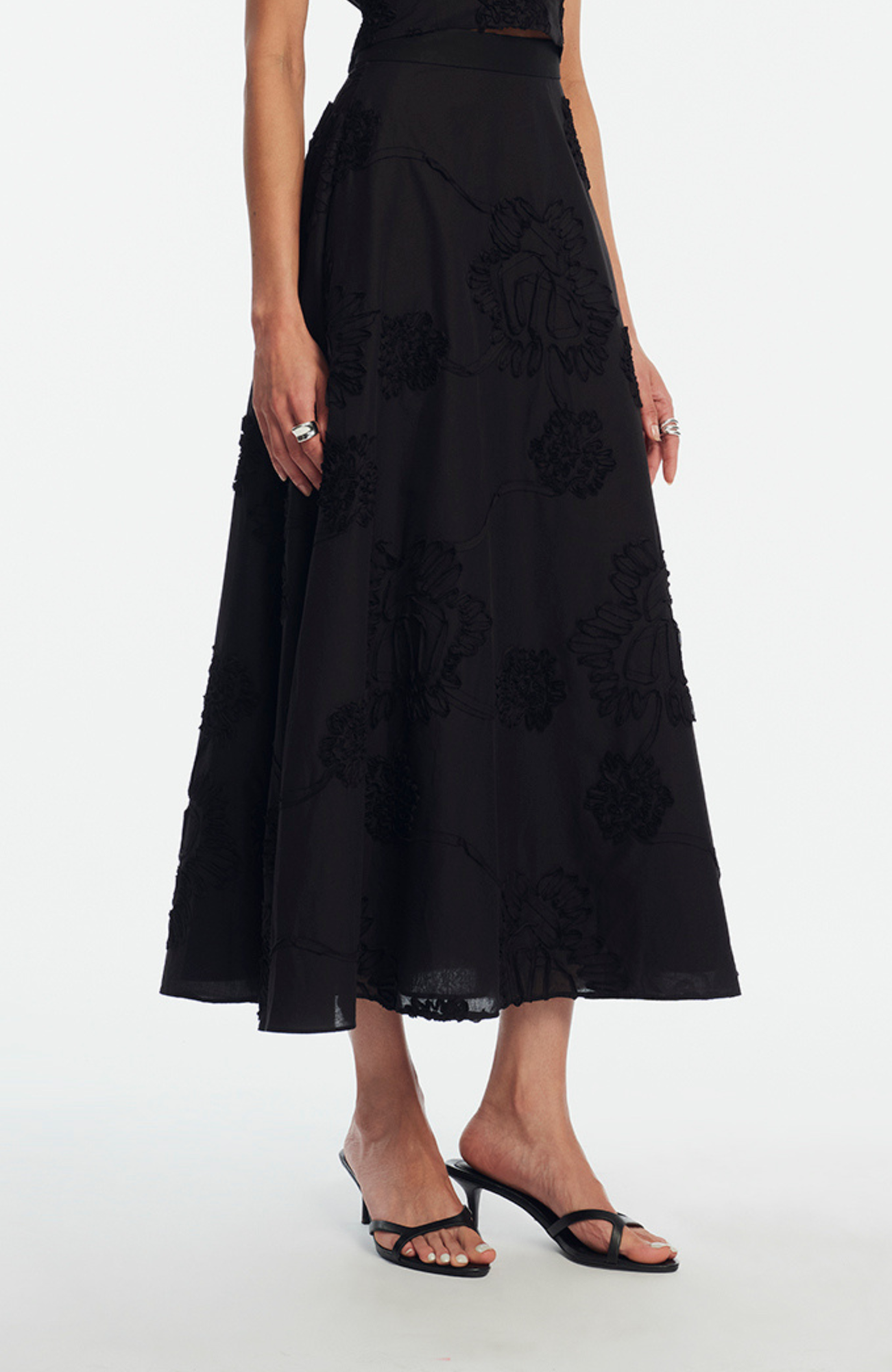 Ribbon Embroidered Cotton Full Skirt | Black