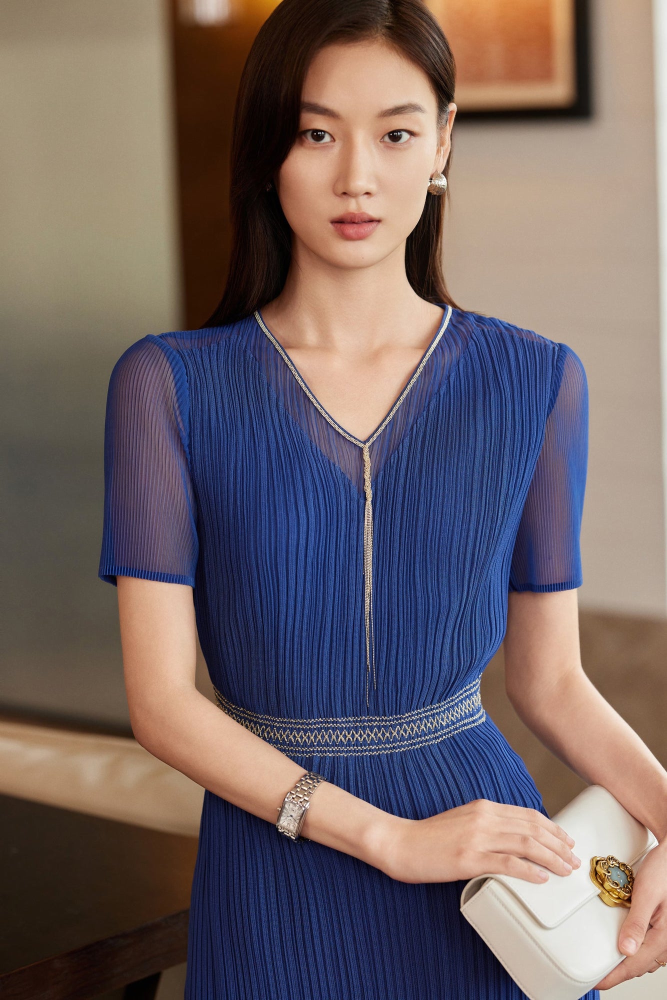 V-neck Waist-fitted Dress | Blue