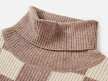 Slim-Cut Lapel Collar Knit Top | Camel