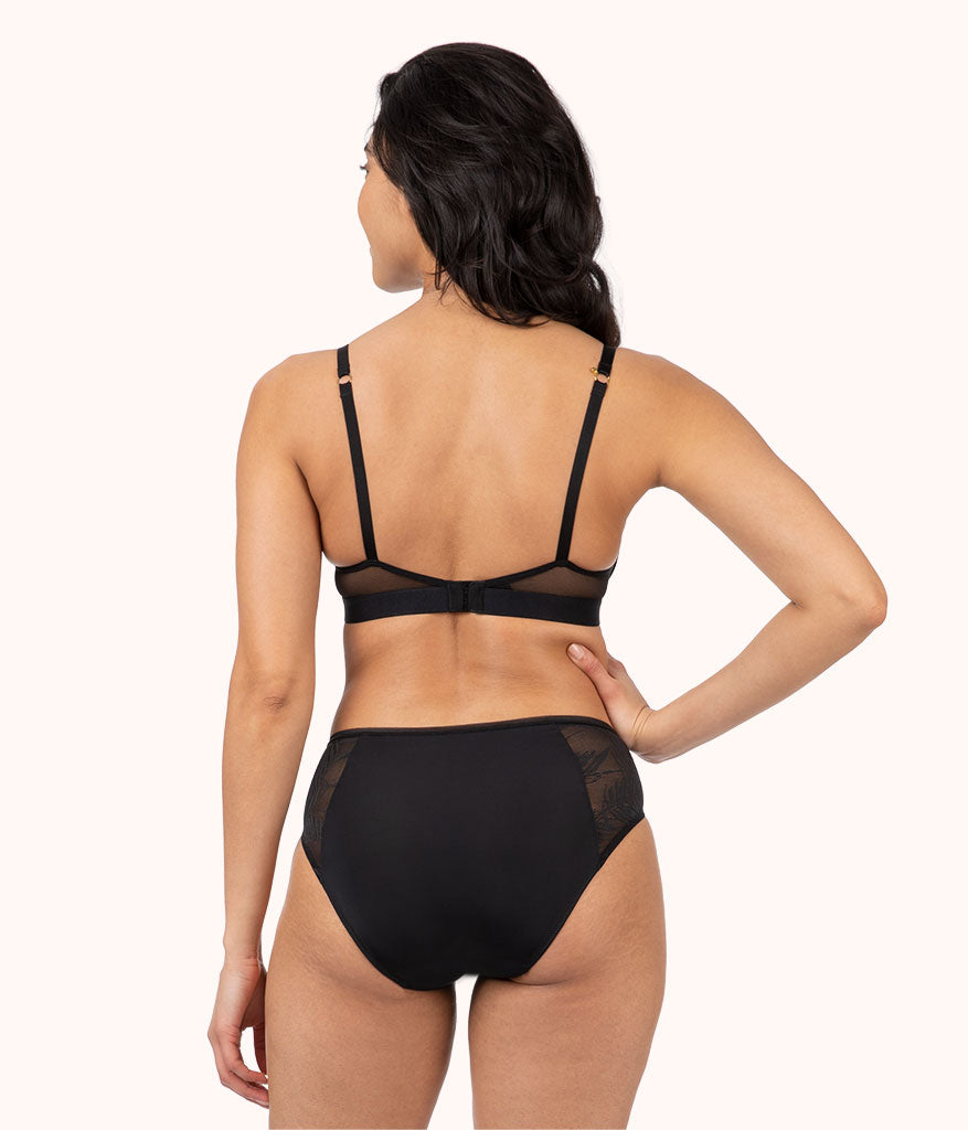 The Smooth Lace No-Wire Push-Up Bra | Jet Black x Soft Pink