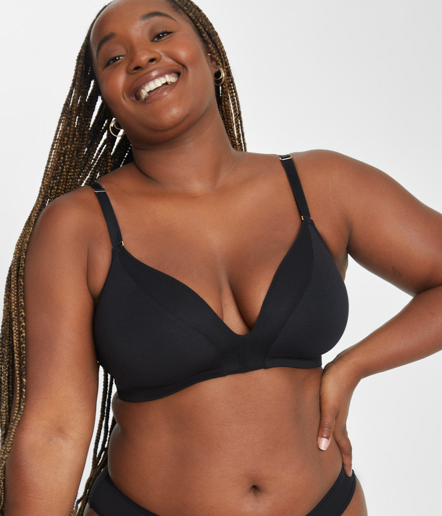 The All-Day Deep V No-Wire | Jet Black