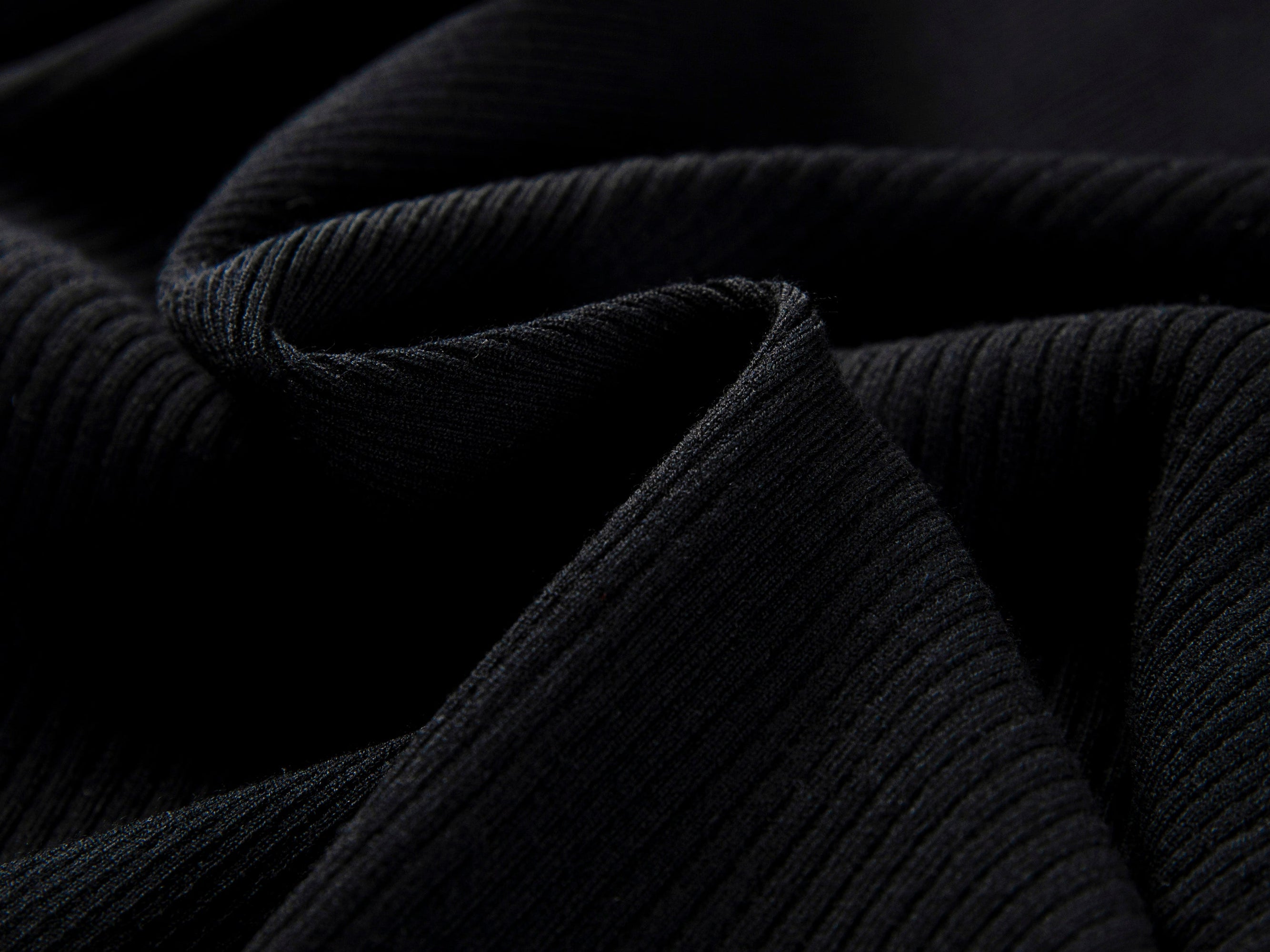 Wool Fit Long-Sleeves V-Neck Sweater Top | Black