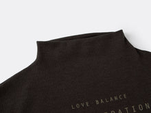 Long-Sleeve Mockneck Top | Brown