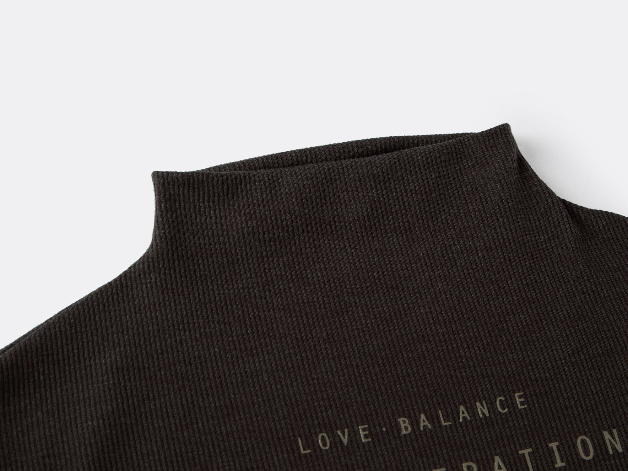 Long-Sleeve Mockneck Top | Brown