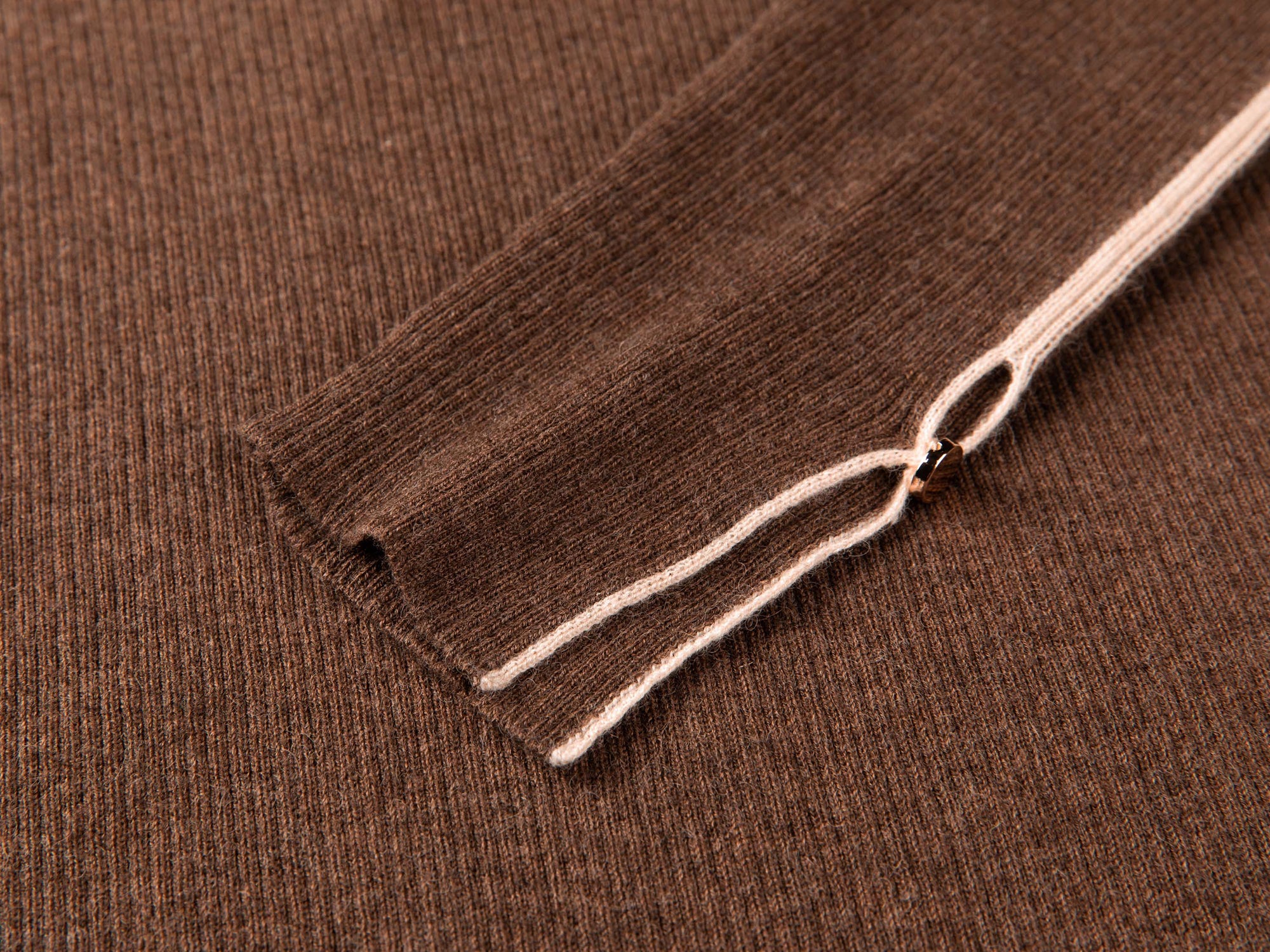 No-Dye Yak Cashmere Knit Top | Brown