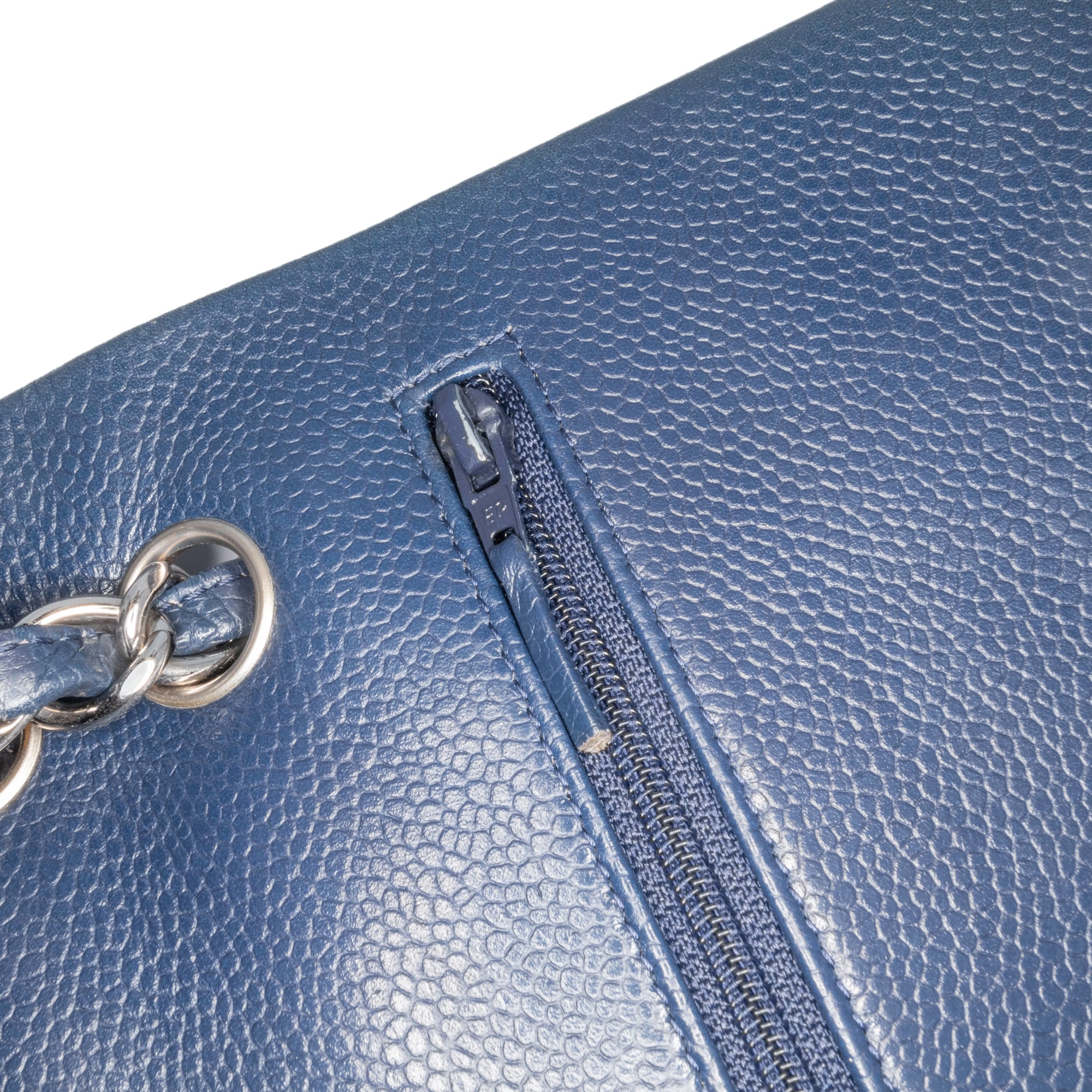 Chanel | Pre-Owned Jumbo Classic Caviar Double Flap | Blue