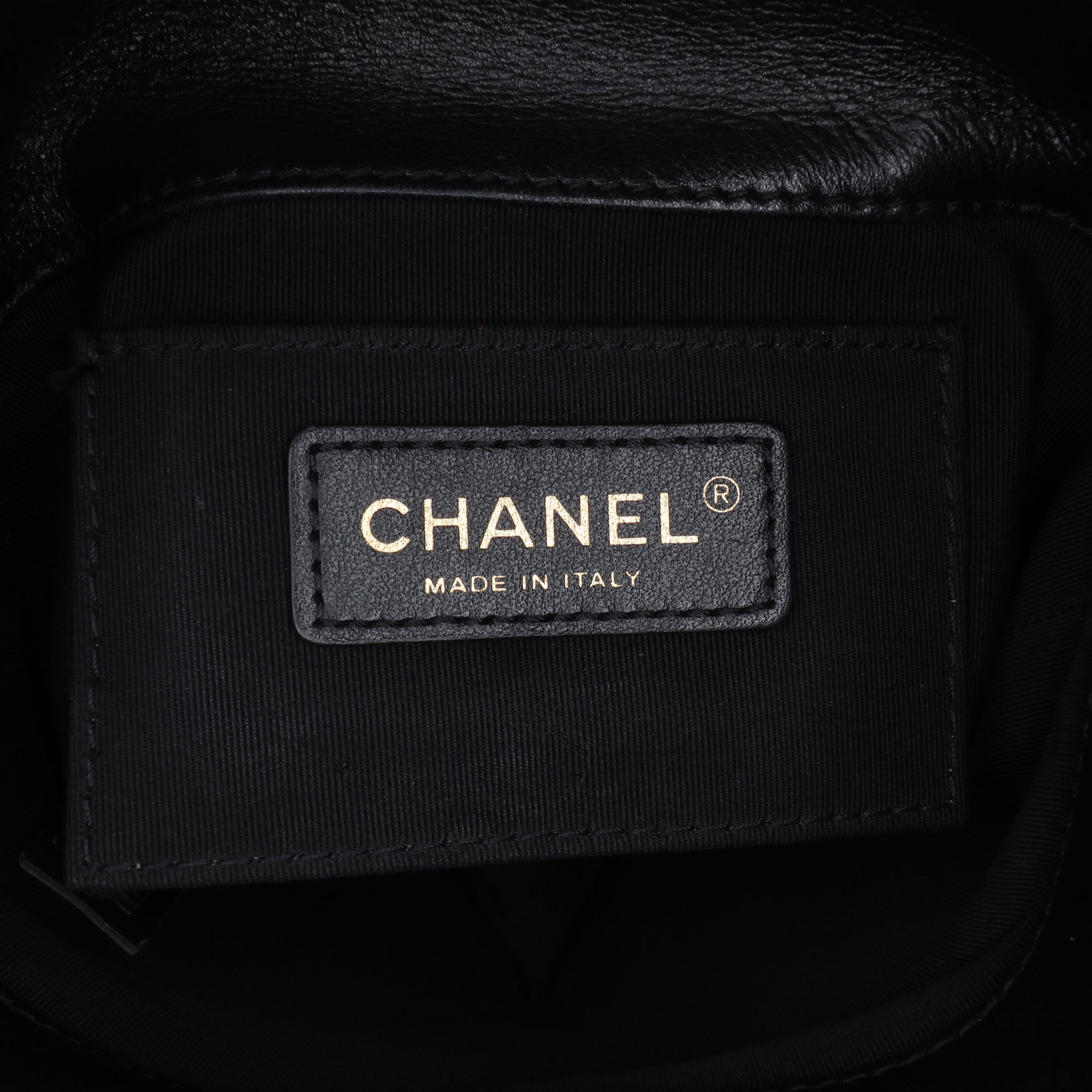 Chanel | Pre-Owned Quilted Chevron Lambskin Handle with Chic Bucket Bag | Black