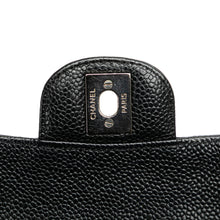 Chanel | Pre-Owned Medium Classic Caviar Double Flap | Black