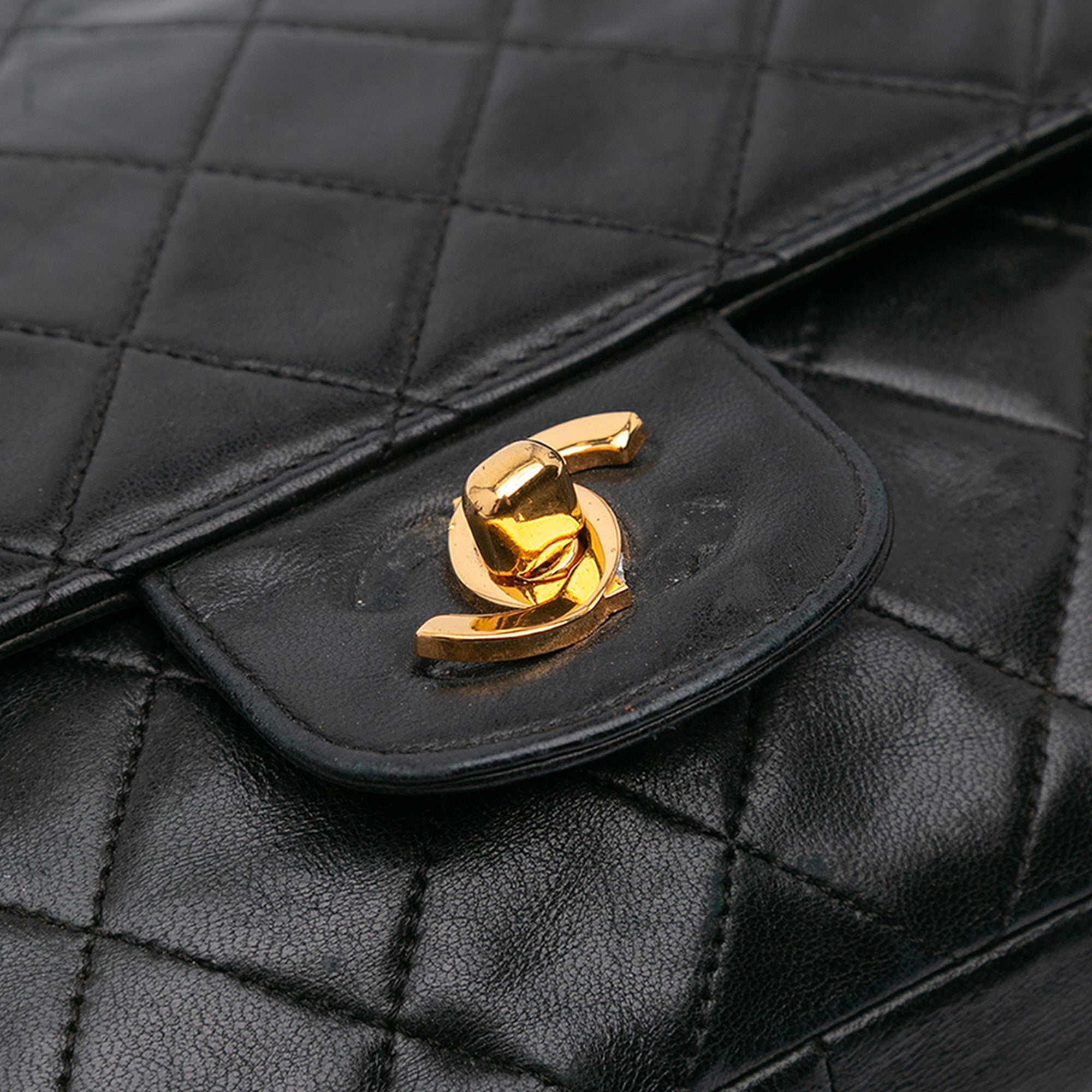 Chanel | Pre-Owned Medium Quilted Lambskin Double Flap | Black