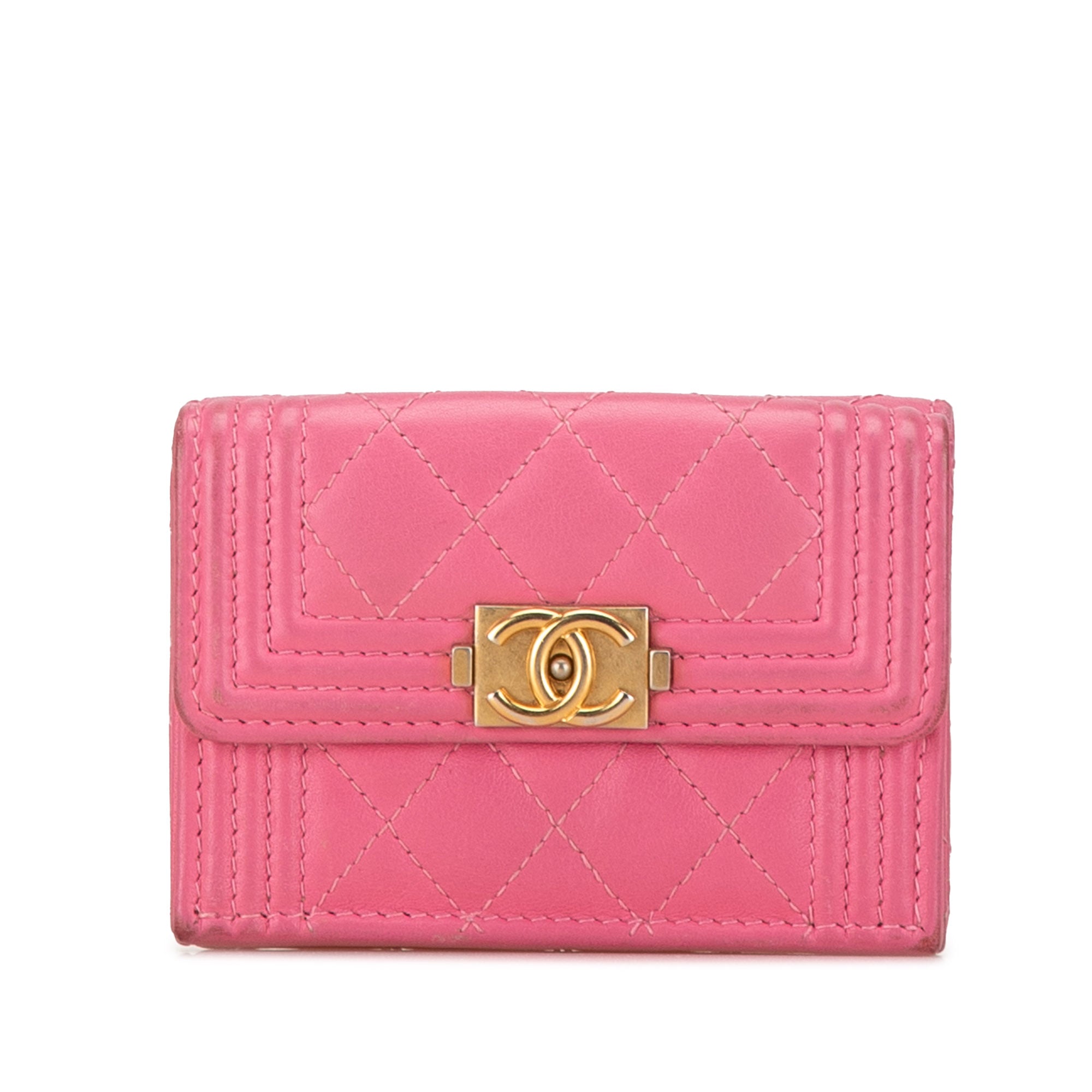 Chanel | Pre-Owned Lambskin Boy Flap Compact Wallet | Pink