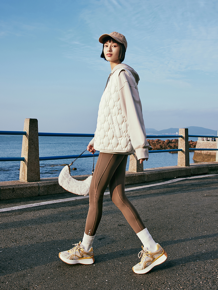 Duck Down Puffer Vest | White