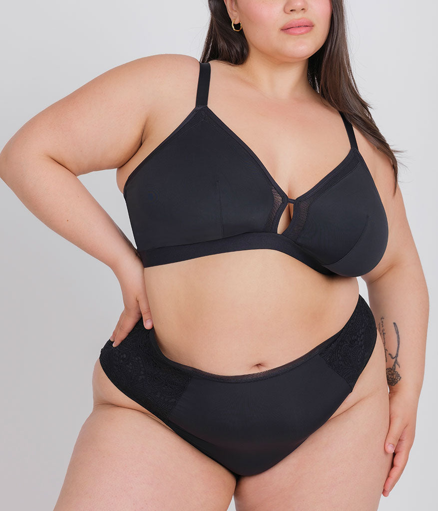 The Busty Bralette | Jet Black