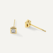 Womens | 0.25 CT  Princess Cut Lab Grown Accent Diamond | Stud Earrings | 14K Yellow Gold Plated Silver | G-SI