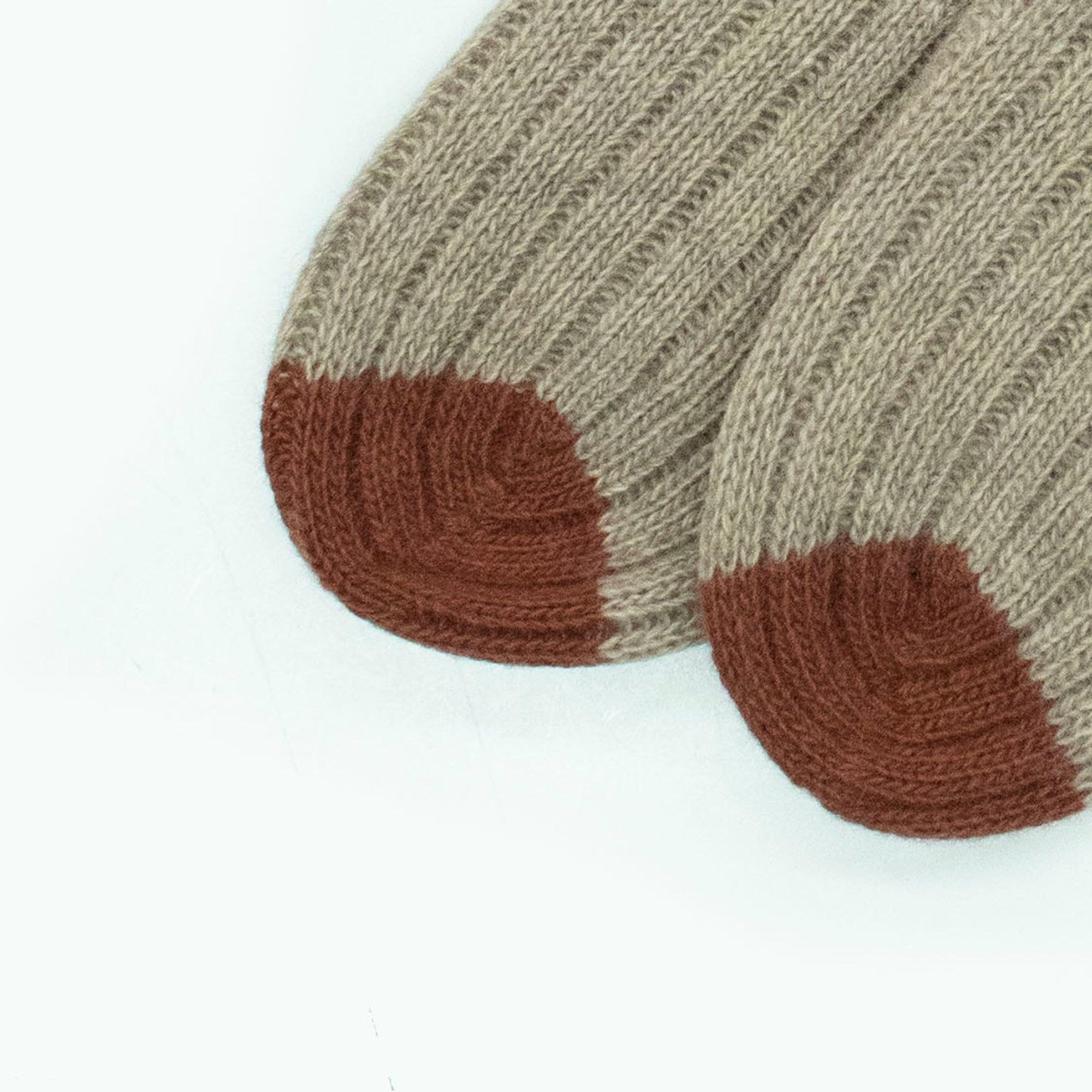 Cashmere Ribbed Socks With Contrast Color | Brown