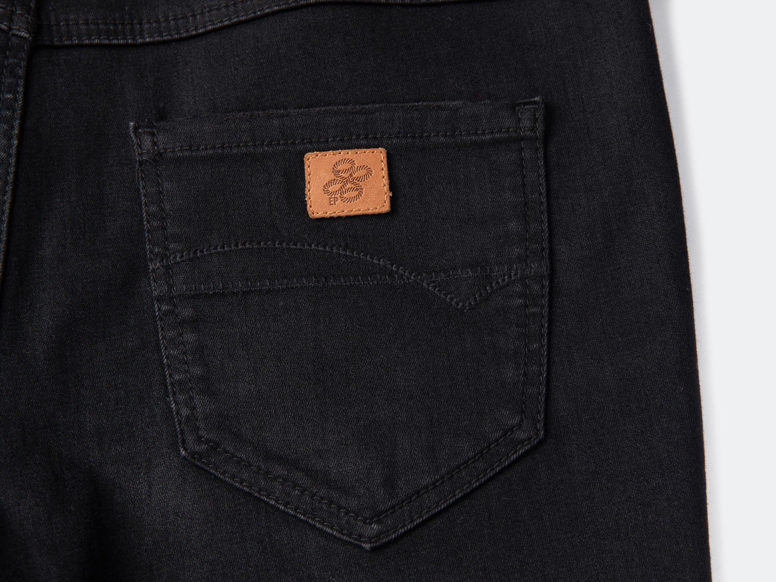 Springy Cropped Jeans | Black