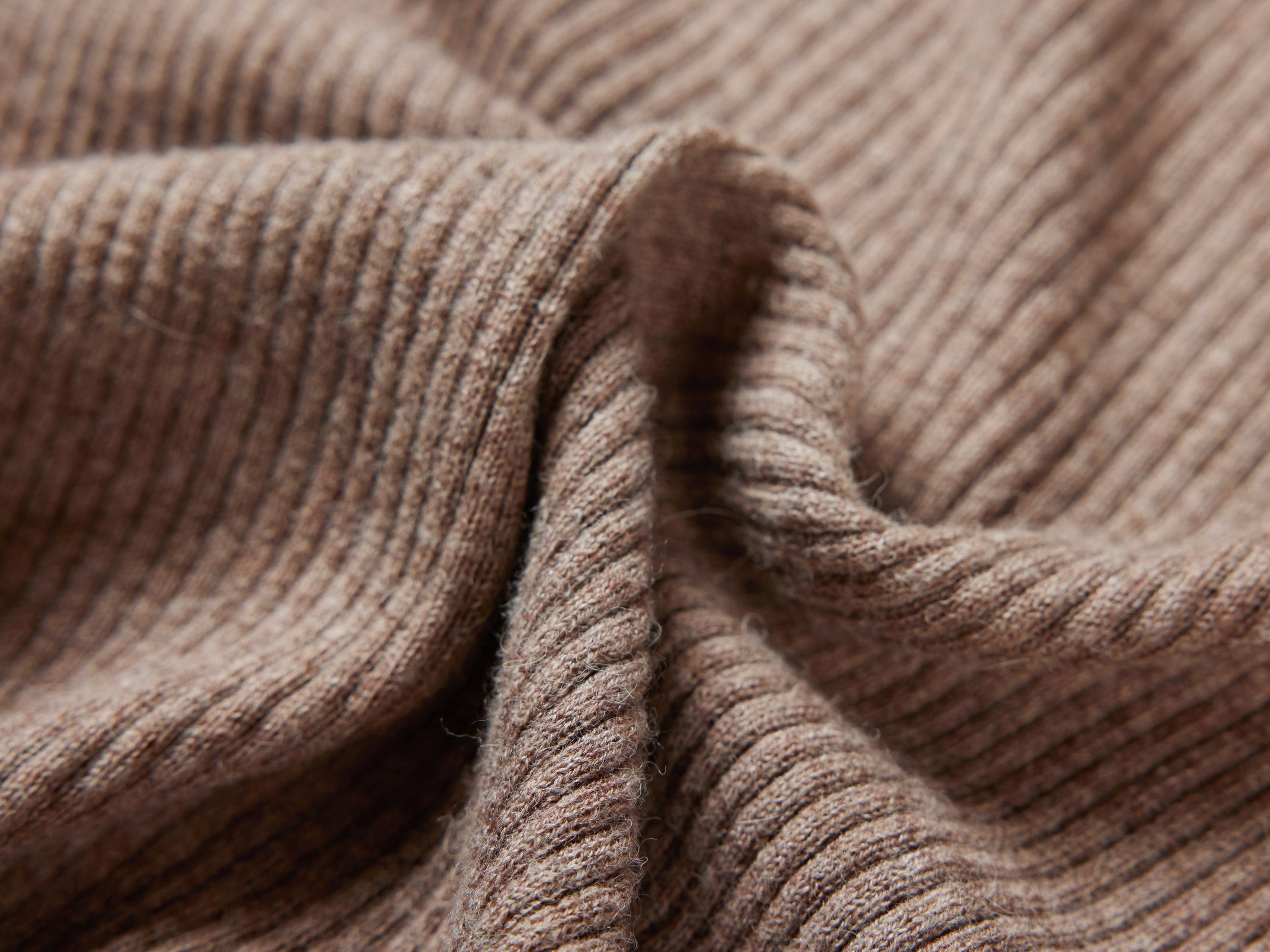 Slim-Cut Lapel Collar Knit Top | Camel