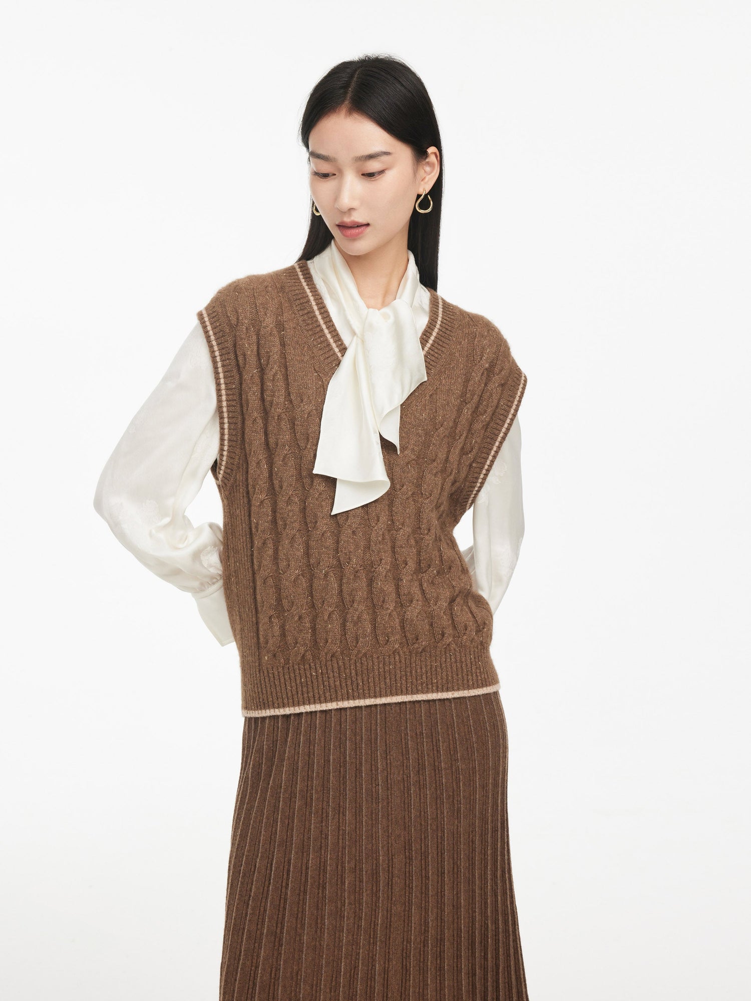 Texture Cable-Knit Sweater Vest | Brown