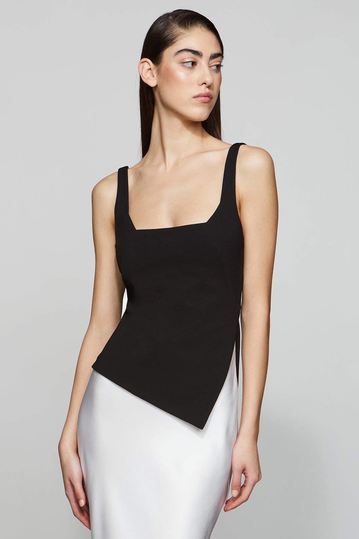 Etochs | Kamila Gown | Optic White/ Black