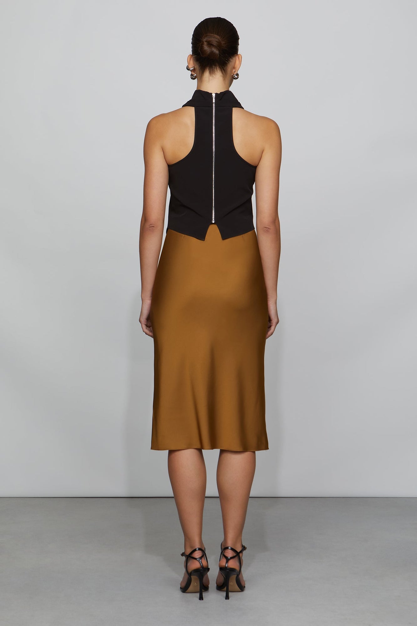 Etochs | Anya Dress | Dark Camel/Black