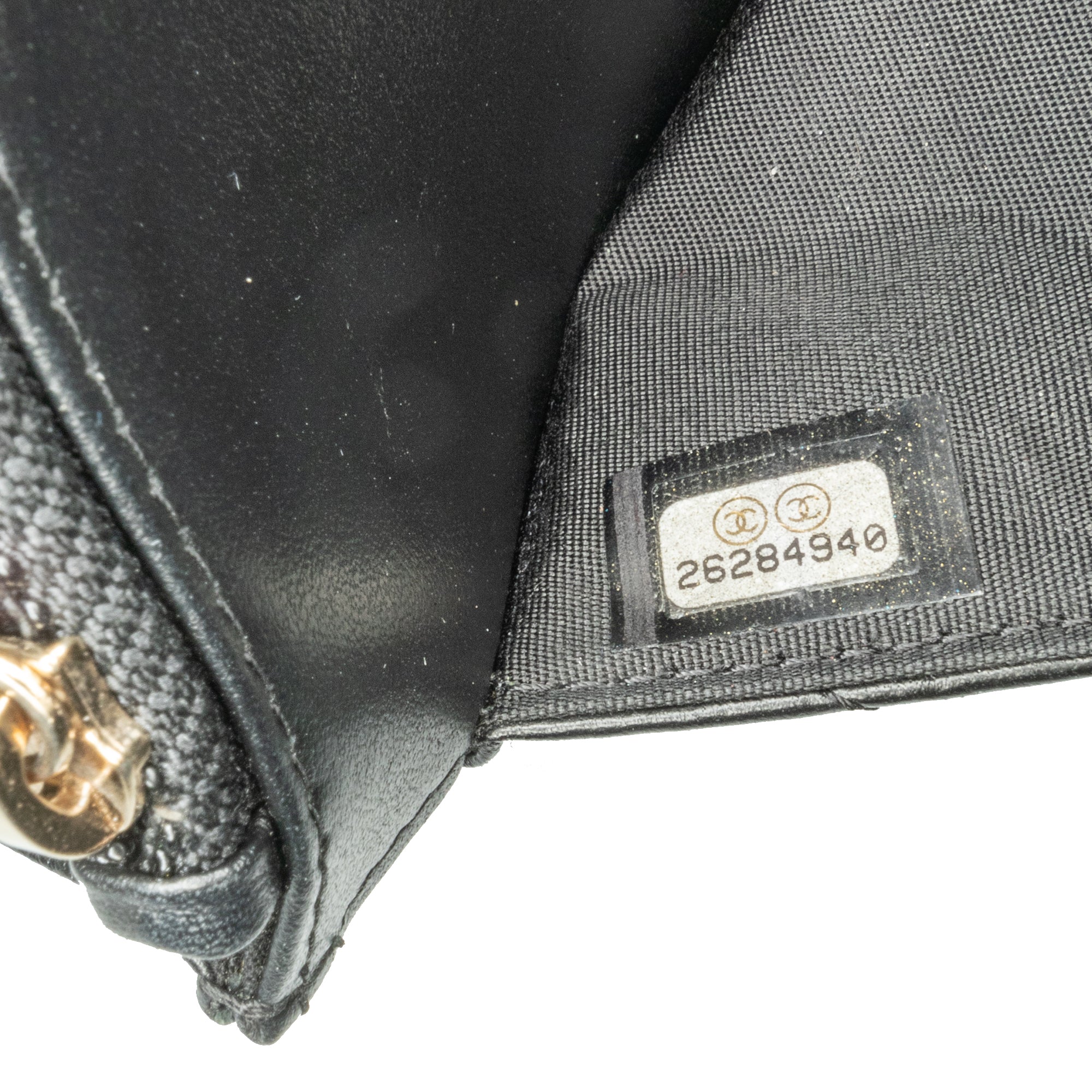 Chanel | Pre-Owned Chevron Lambskin Button Wallet On Chain | Black