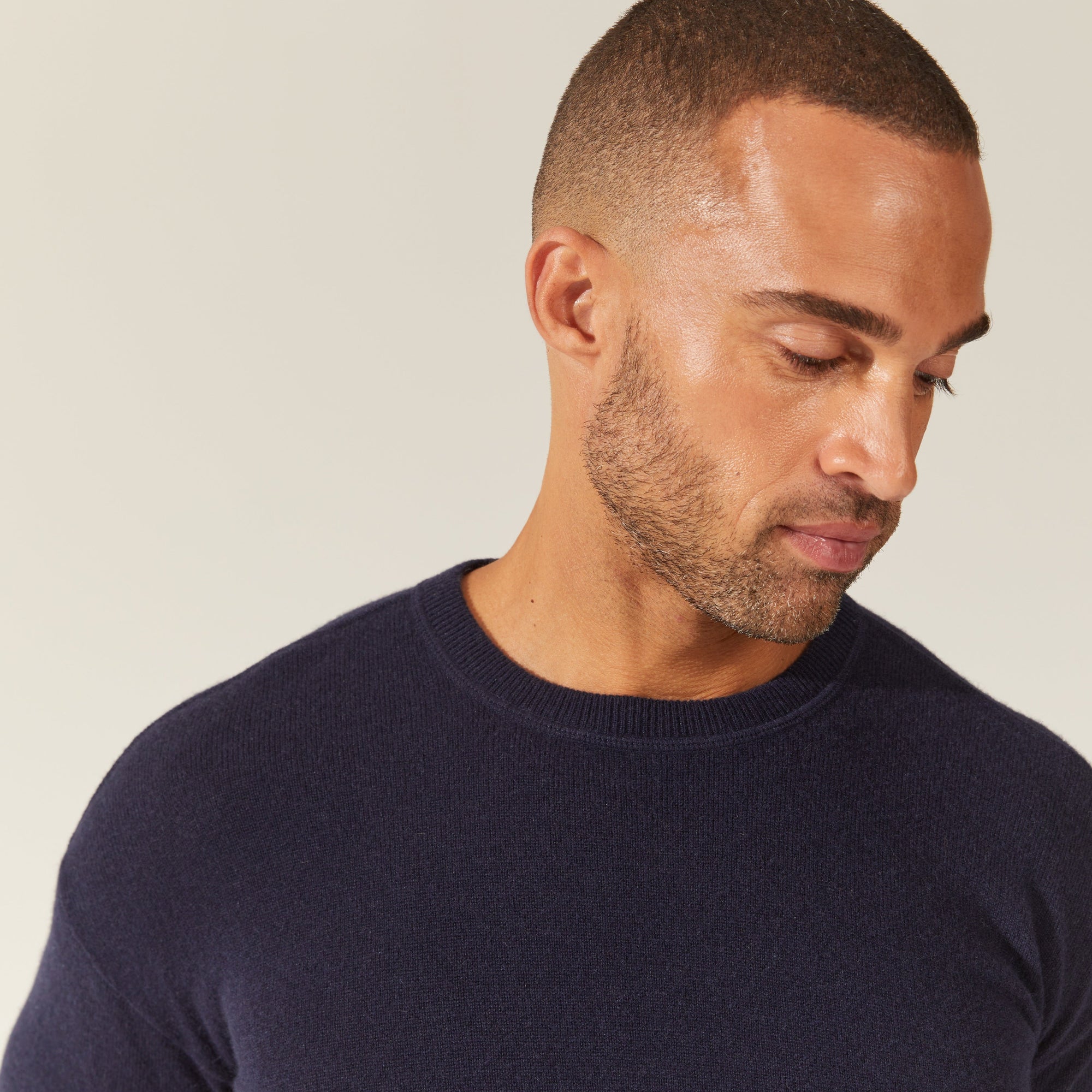 Mateo Cashmere Crewneck Sweater | Navy | Mens